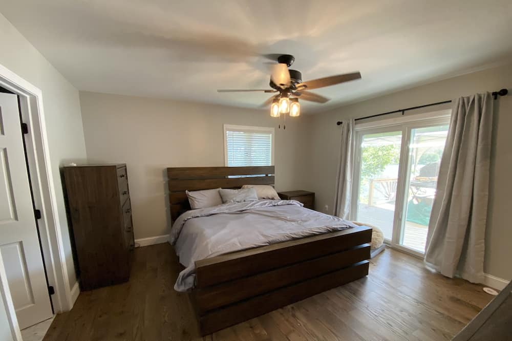 Photo of Bedroom in North Lake George