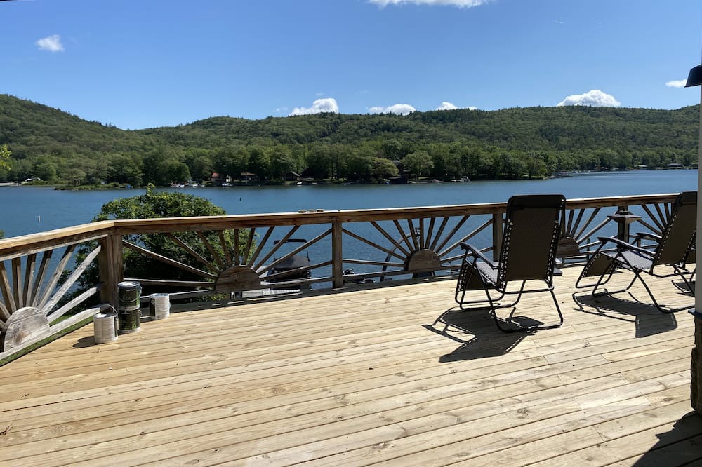 Photo of Patio Balcony in North Lake George