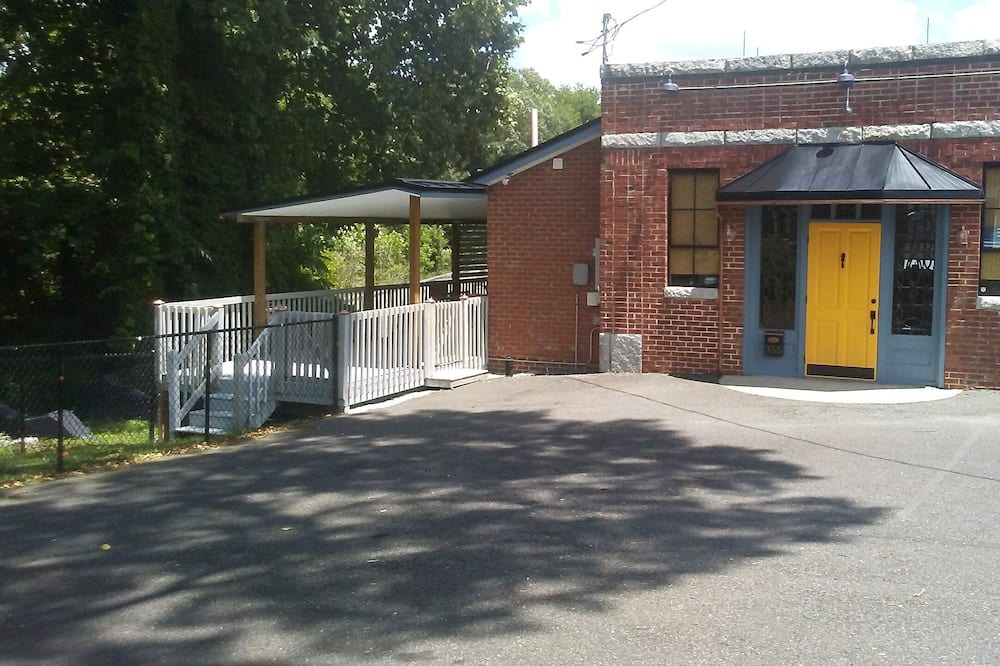 Photo of Outdoor in Mount Airy
