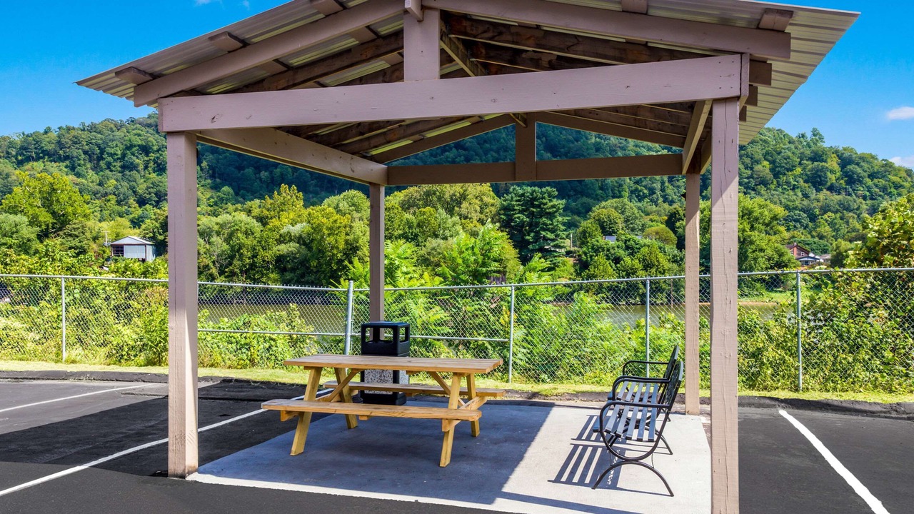 Photo of Outdoor in Tad