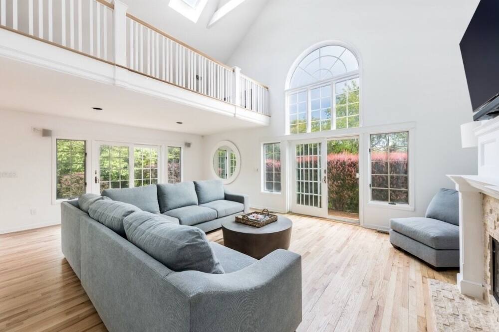 Photo of Livingroom in Montauk