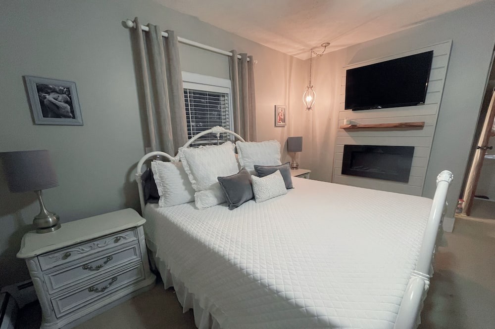 Photo of Livingroom in Elmira
