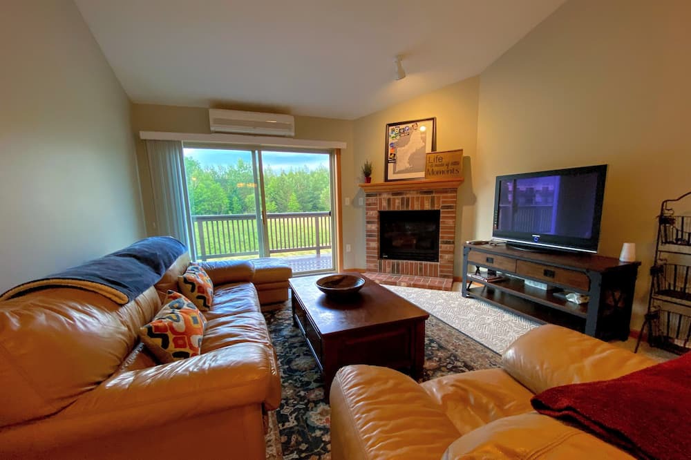 Photo of Others in Bretton Woods