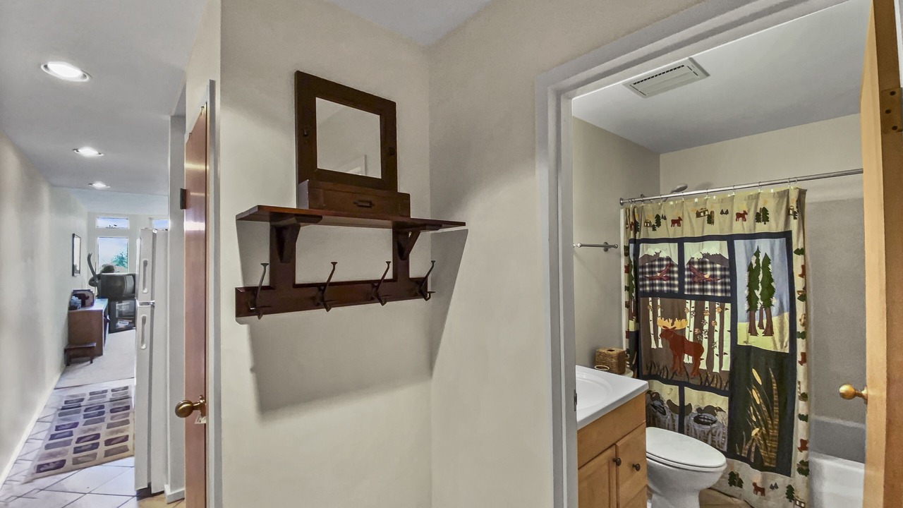 Photo of Bathroom in Warren
