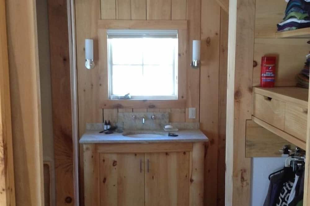 Photo of Bathroom in Hartland Four Corners