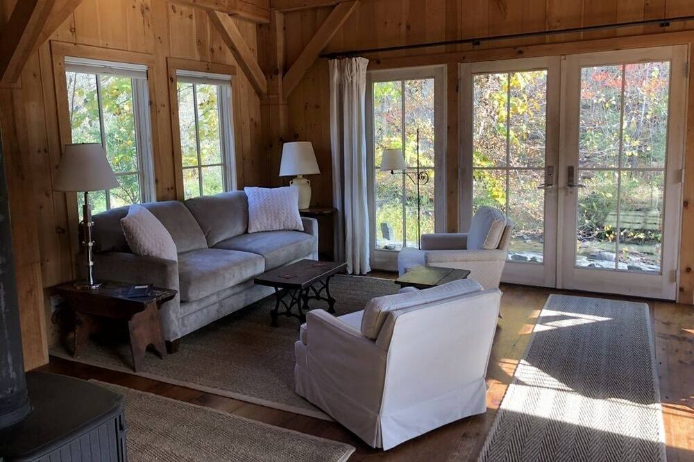 Photo of Livingroom in Hartland Four Corners
