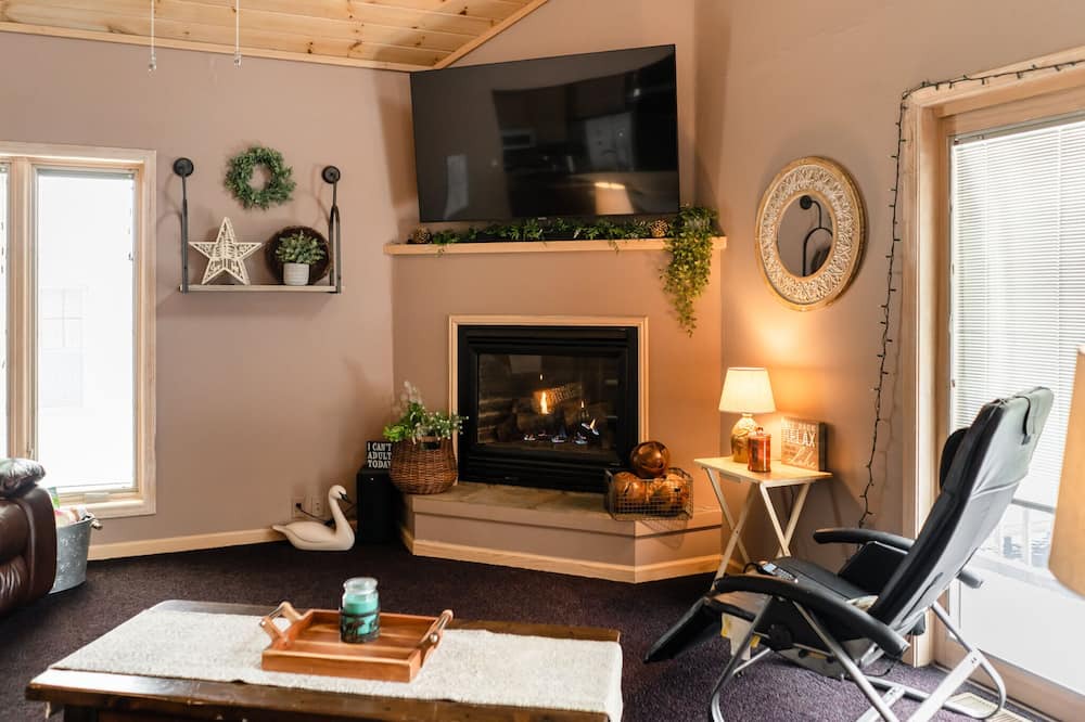 Photo of Livingroom in Wolcott