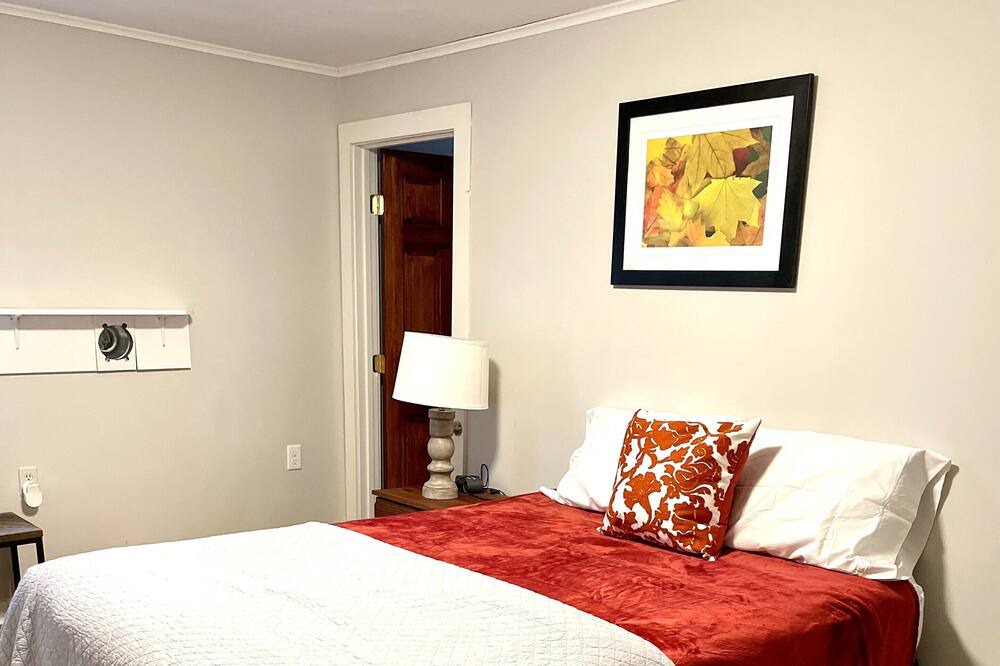 Photo of Bedroom in Middlebury