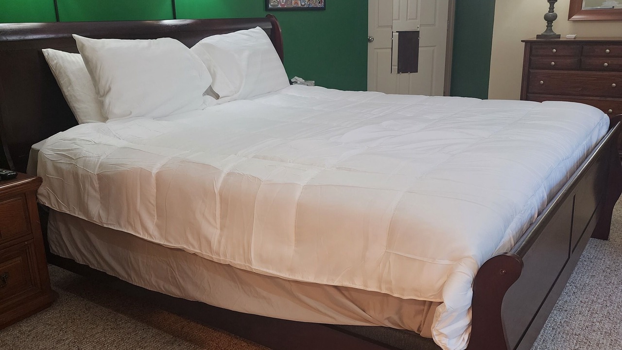 Photo of Bedroom in North River
