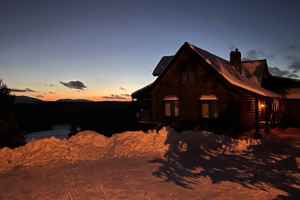 Photo of Outdoor in Colebrook