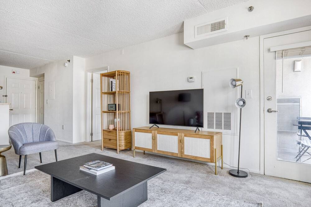 Photo of Livingroom in Hudson Exchange
