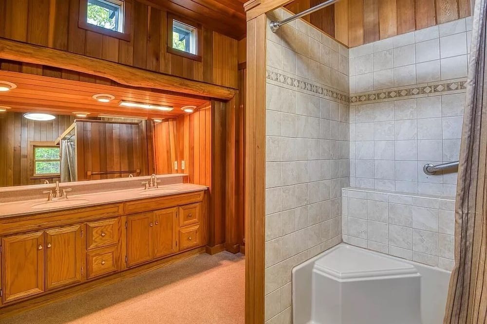 Photo of Bathroom in Littleton