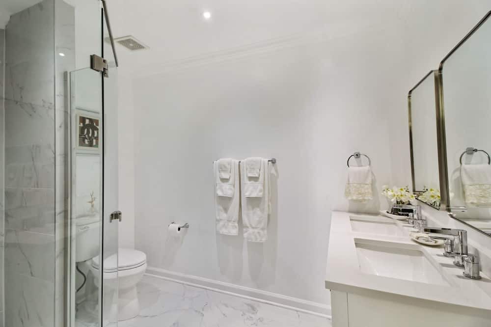Photo of Bathroom in Long Green