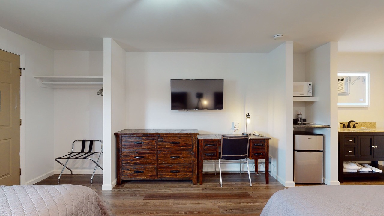 Photo of Bedroom in North Lake George