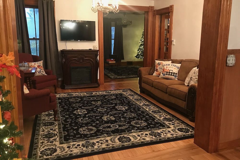 Photo of Livingroom in West Pawlet