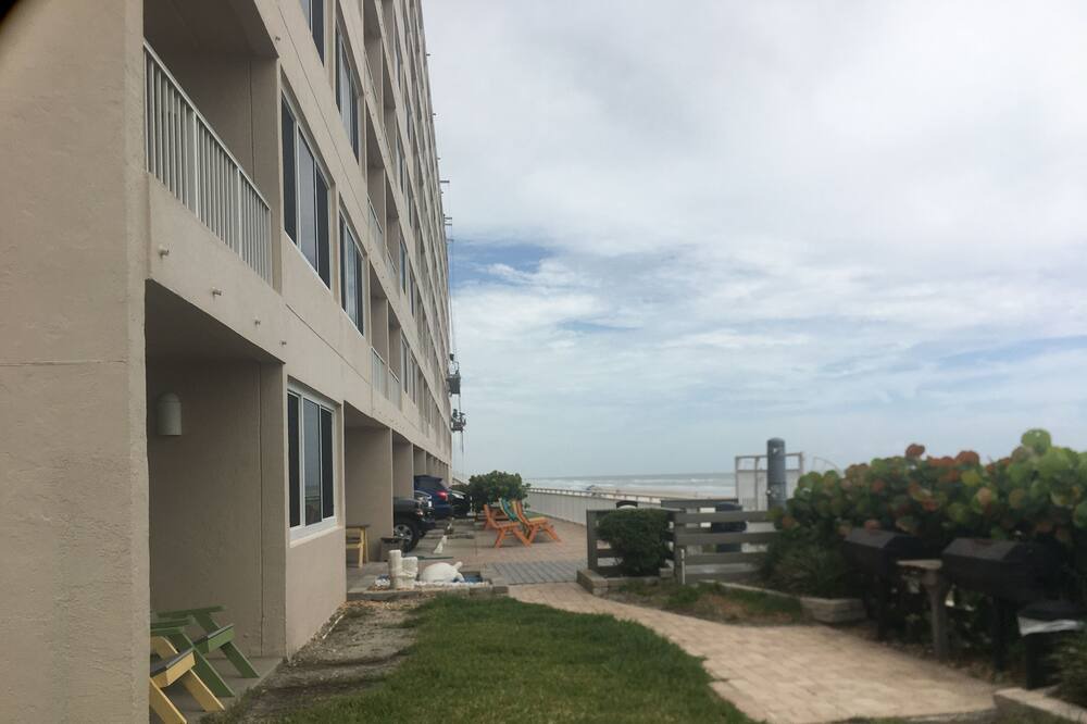 Photo of Outdoor in Cedar Lane
