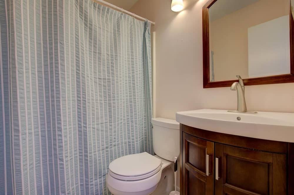 Photo of Bathroom in Sneads Ferry