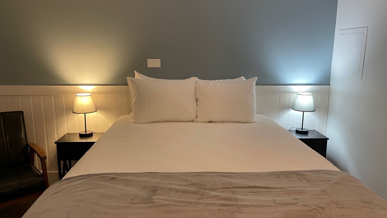 Photo of Bedroom in Moultonborough