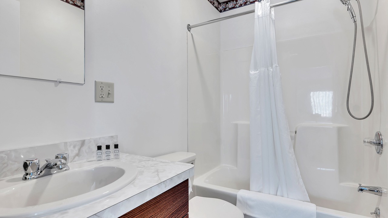 Photo of Bathroom in Lake George