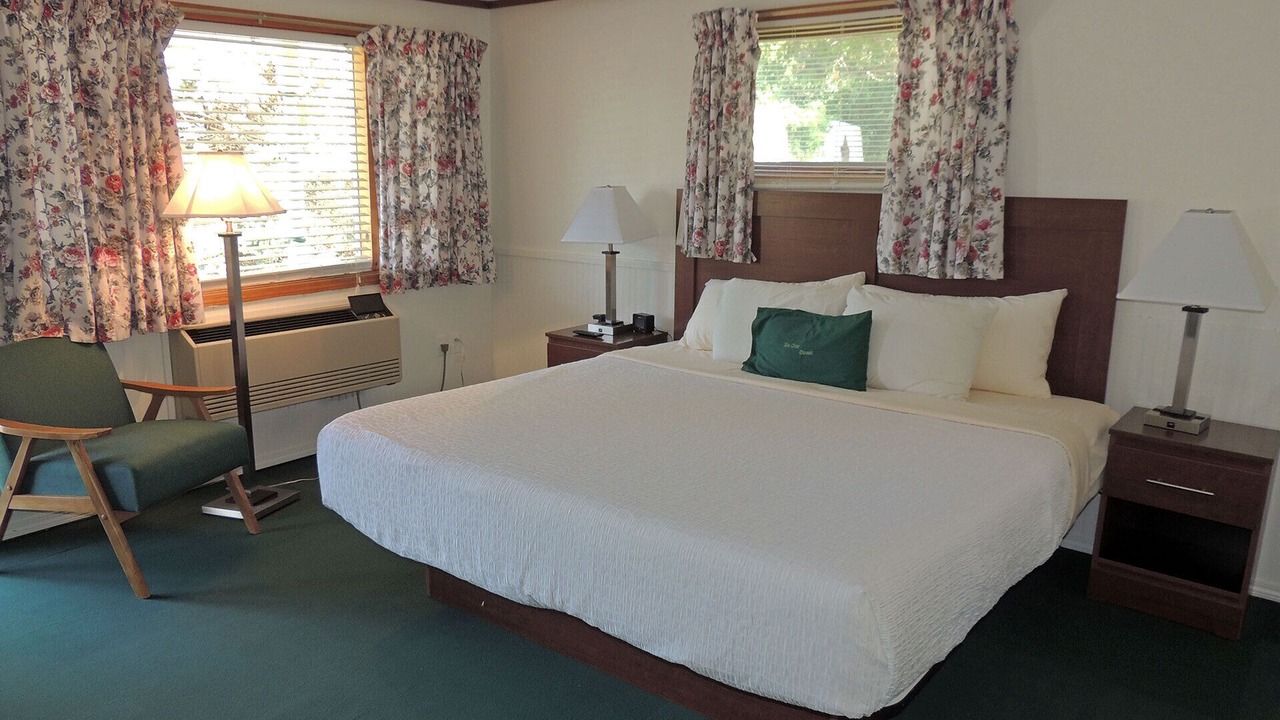 Photo of Bedroom in Alexandria Bay