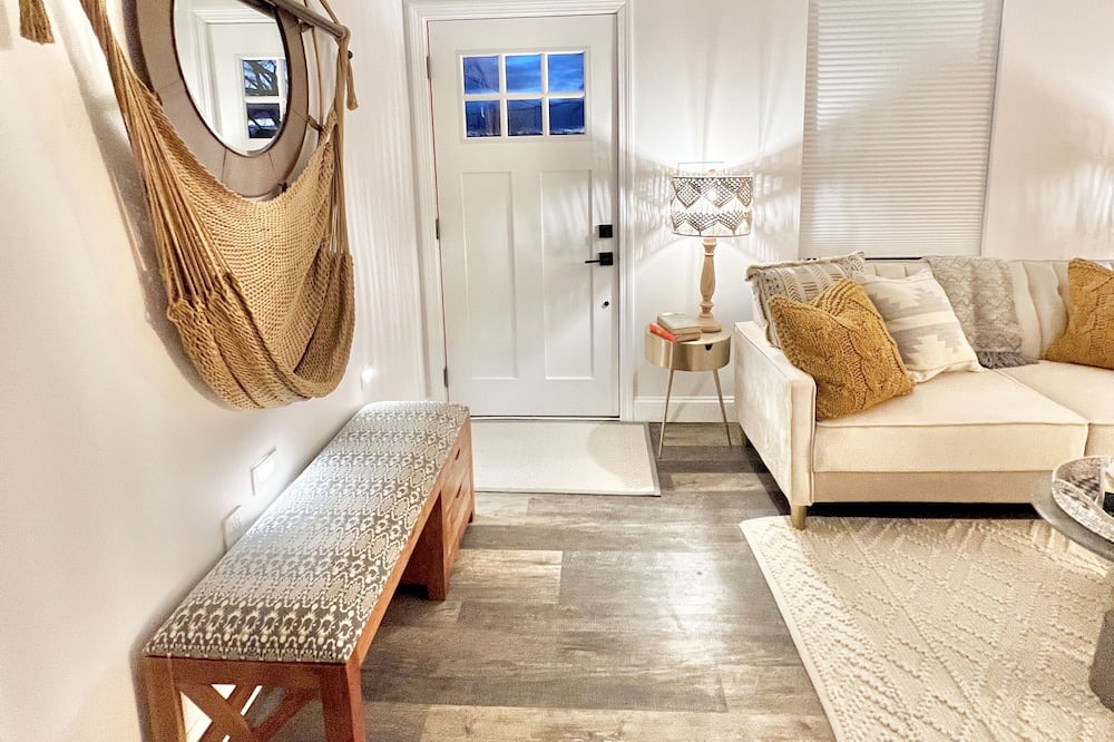 Photo of Livingroom in Marlborough