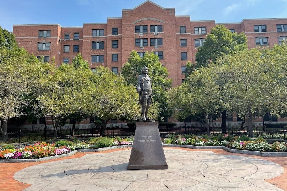 Photo of Outdoor in Lakefront