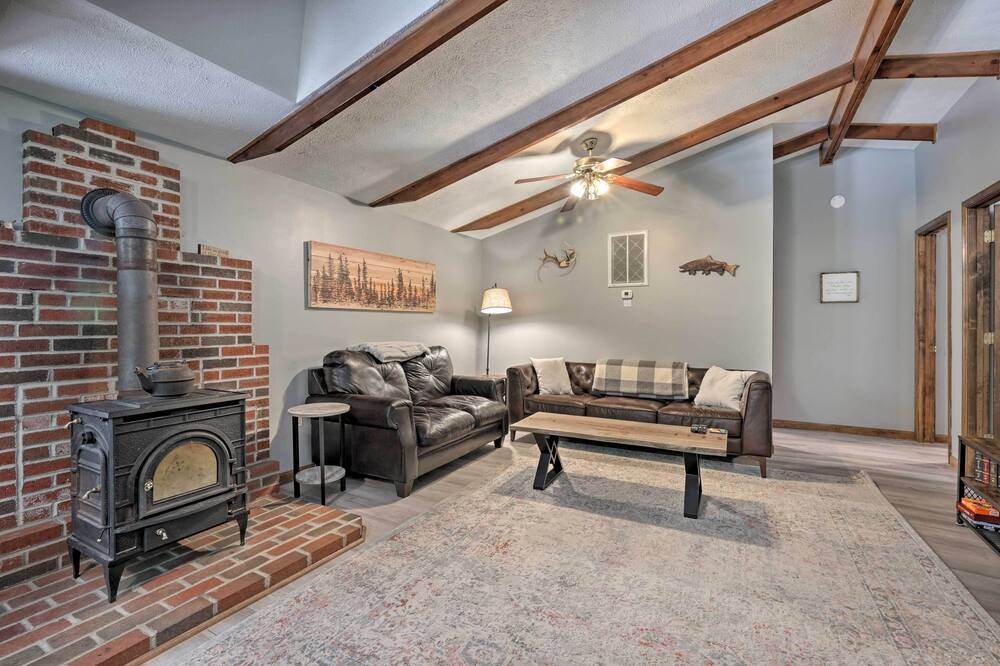 Photo of Livingroom in Great Cacapon
