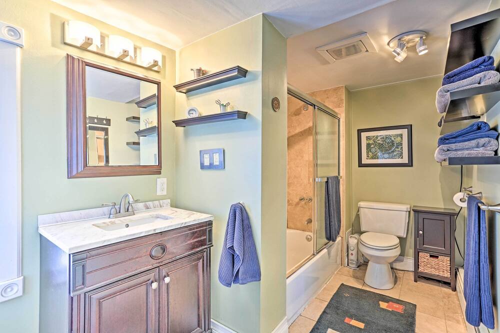 Photo of Bathroom in Middle Hope