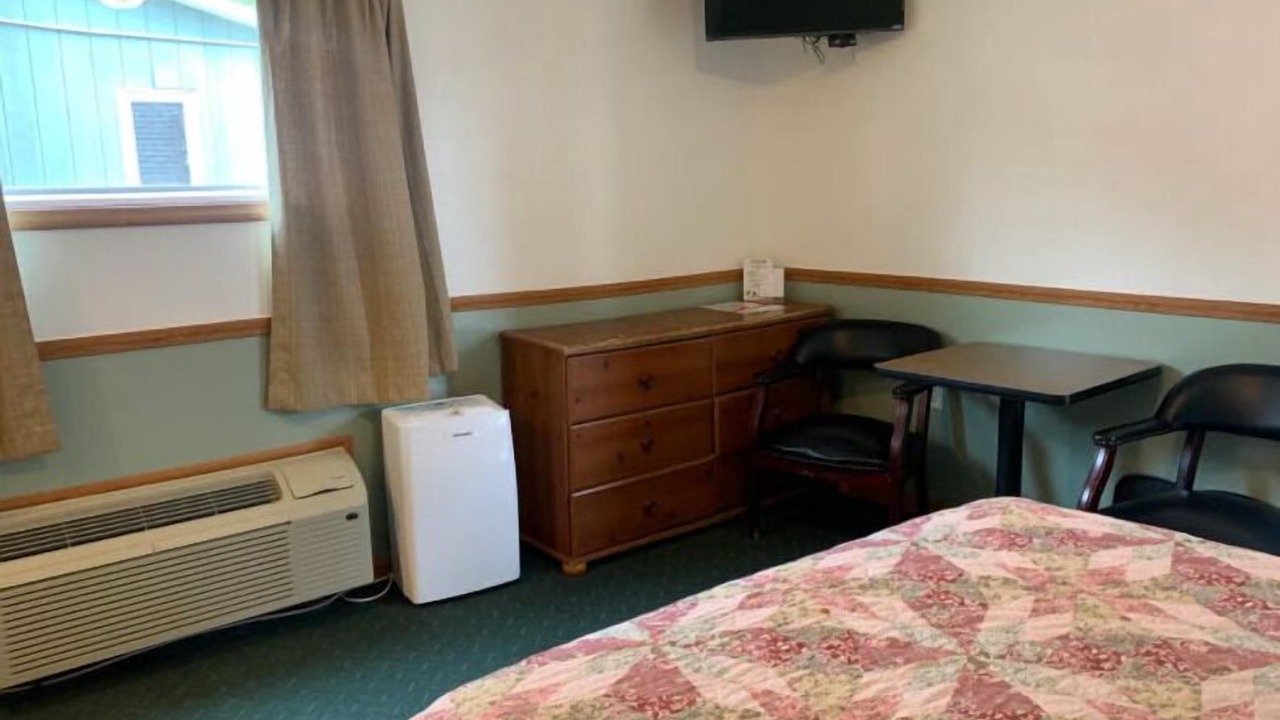Photo of Bedroom in Glen Dale