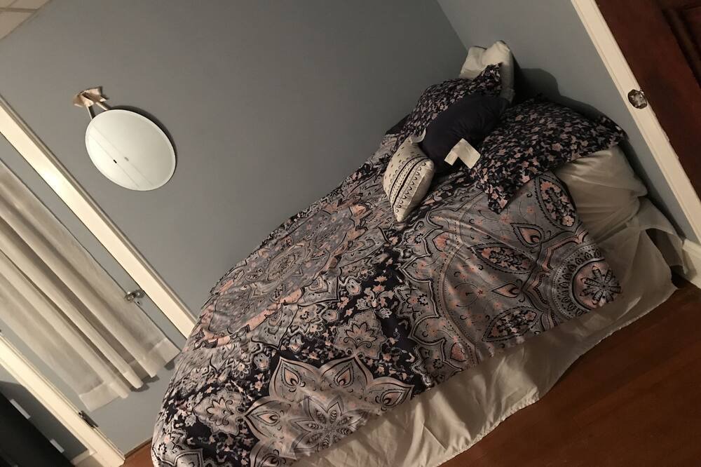 Photo of Bedroom in North Lake George