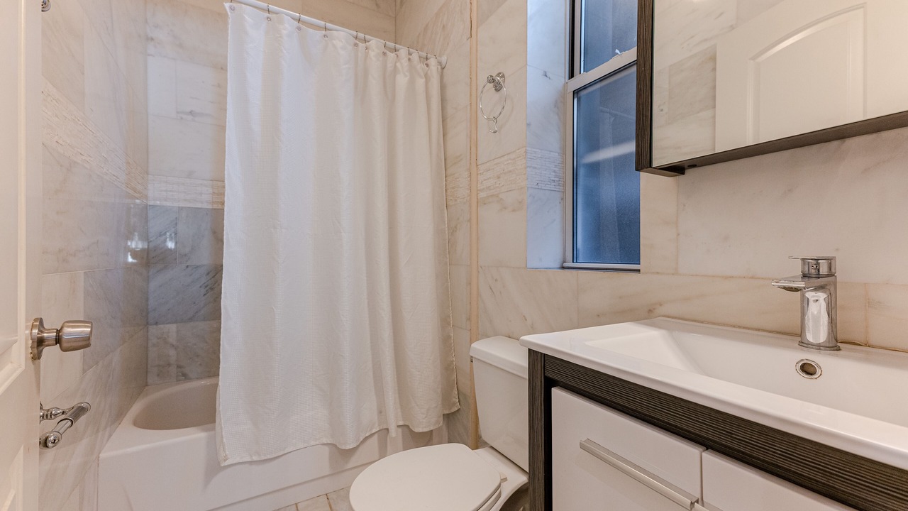 Photo of Bathroom in East Harlem