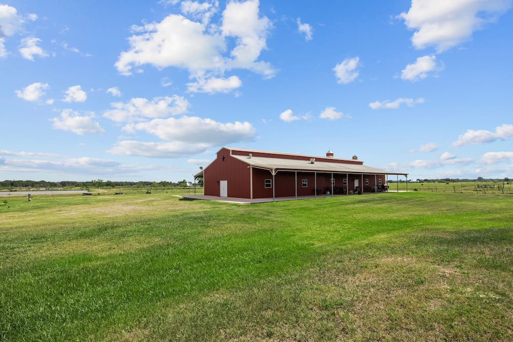 Photo of Outdoor in Damon