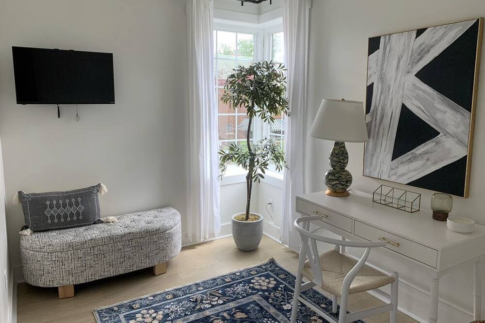 Photo of Livingroom in Parkersburg