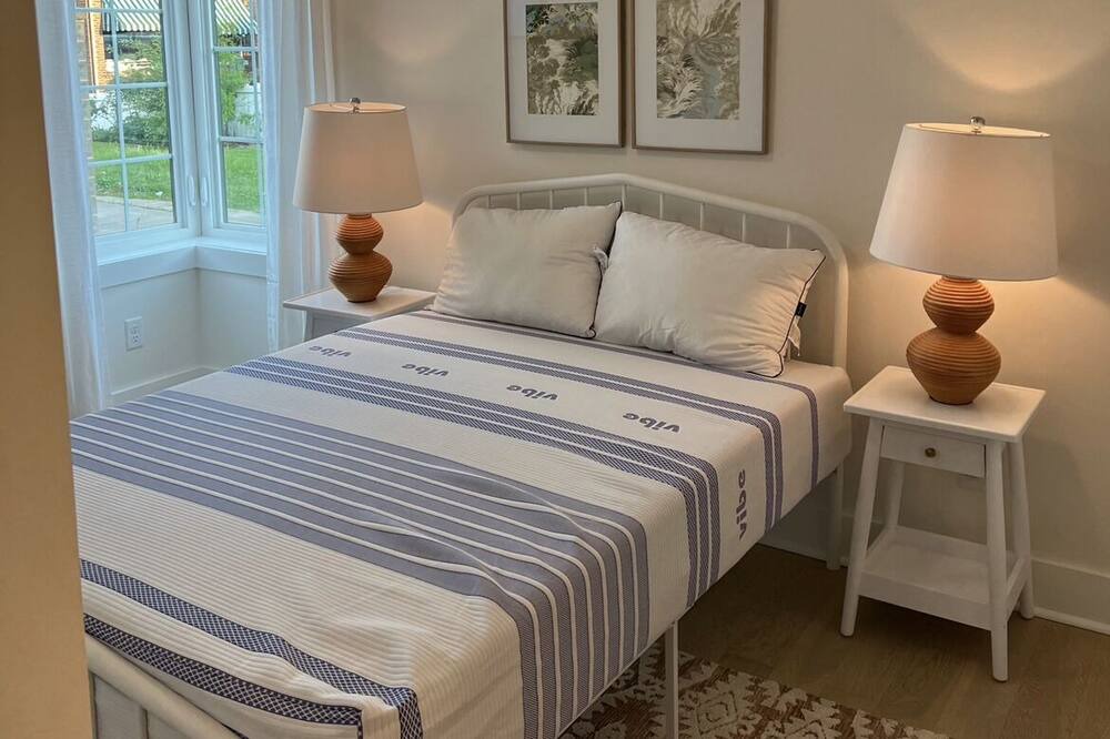 Photo of Bedroom in Parkersburg