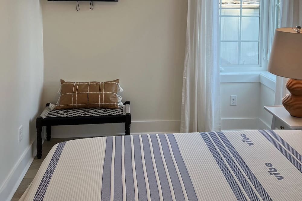 Photo of Bedroom in Parkersburg