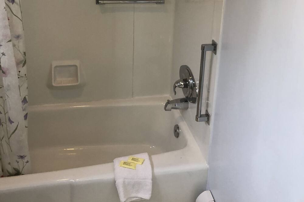 Photo of Bathroom in Jefferson