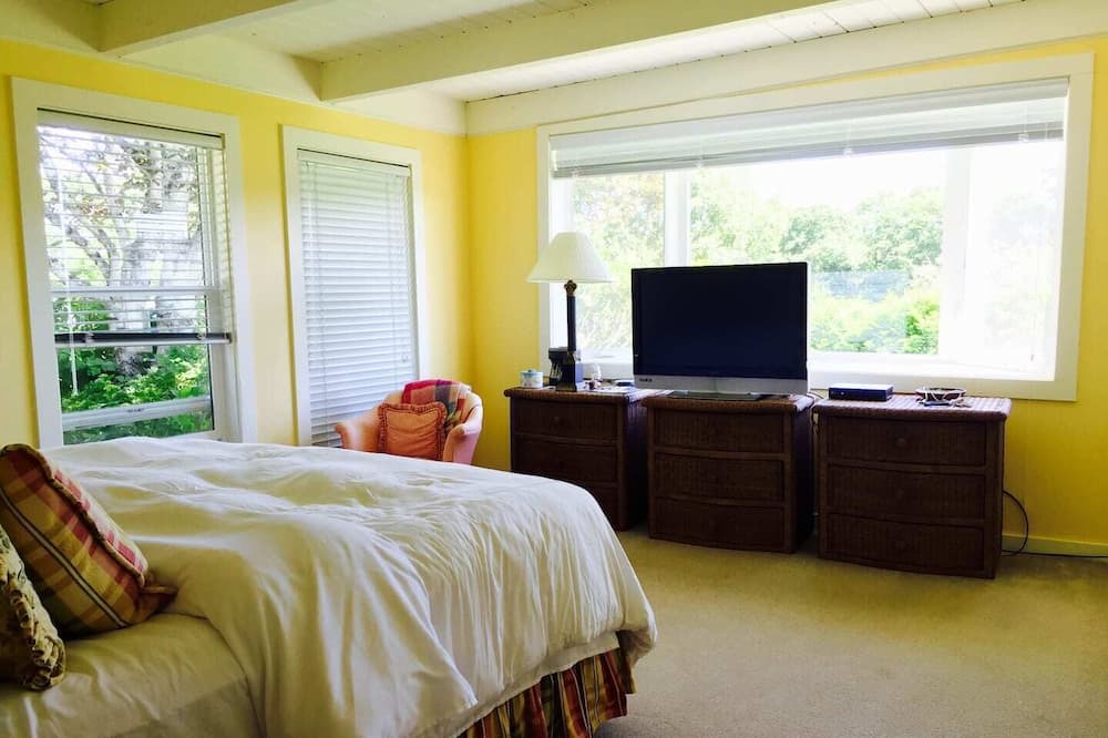 Photo of Bedroom in Warrenton