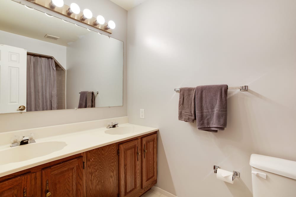 Photo of Bathroom in Burtonsville