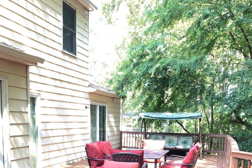 Photo of Patio Balcony in Burtonsville
