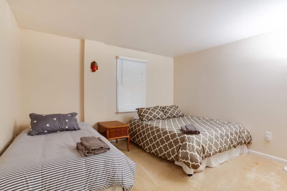Photo of Bedroom in Burtonsville