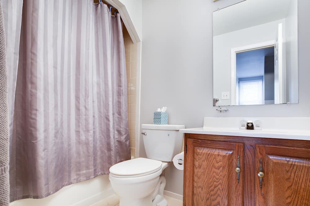 Photo of Bathroom in Burtonsville