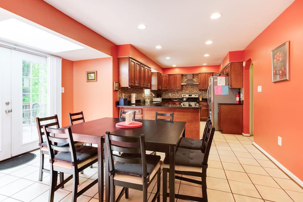 Photo of Kitchen in Burtonsville