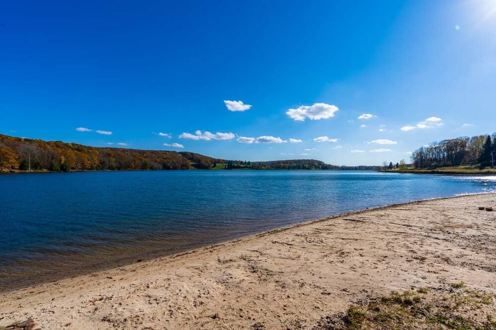 Photo of Outdoor in Alpine Lake