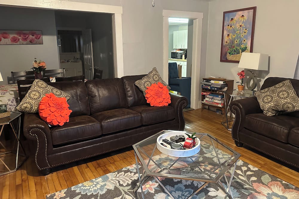Photo of Livingroom in Littleton