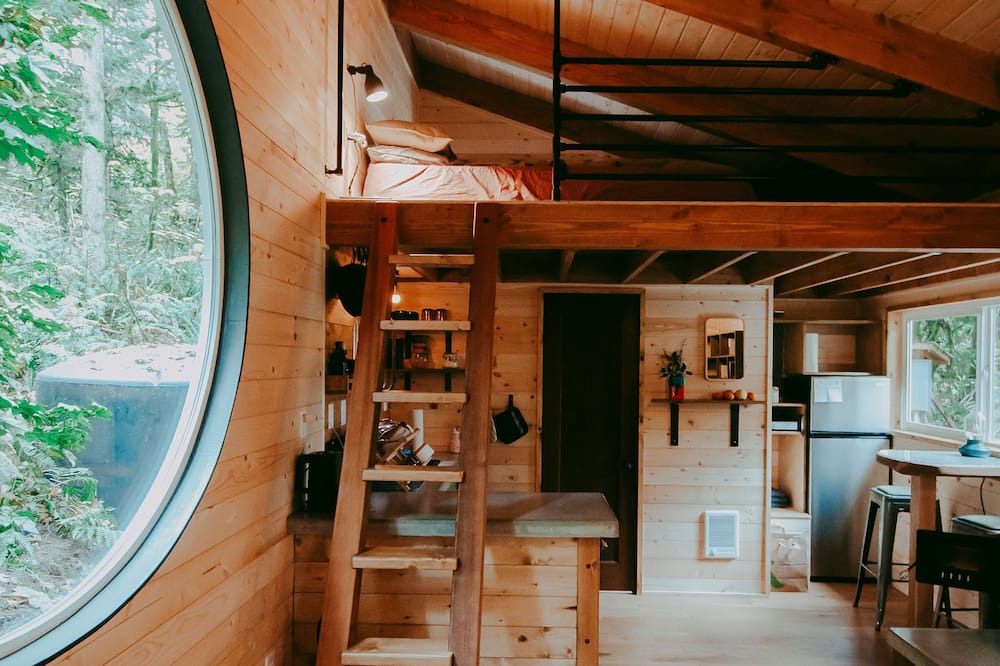 Photo of Bedroom in Gold Bar