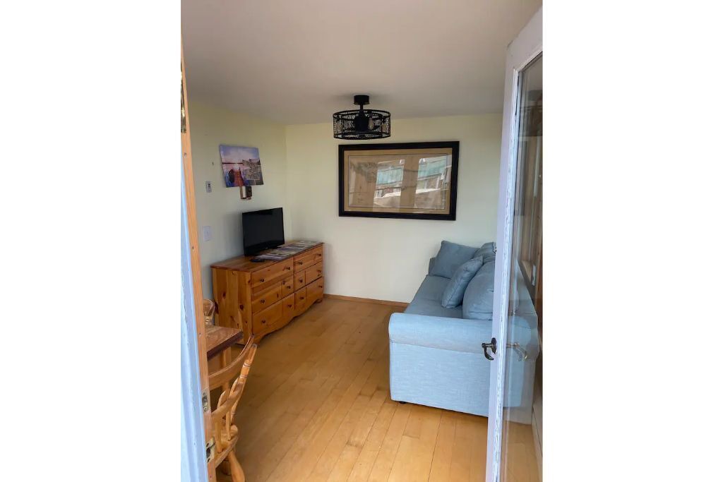 Photo of Livingroom in Bridgeport