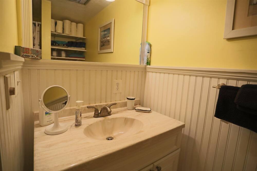 Photo of Bathroom in Campton