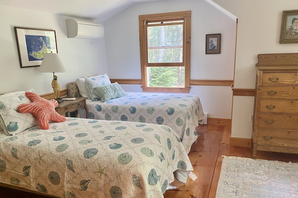 Photo of Bedroom in Rye Beach