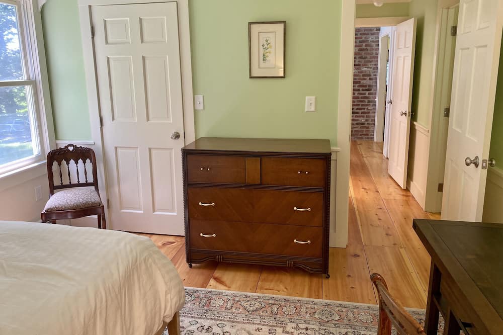 Photo of Bedroom in Rye Beach