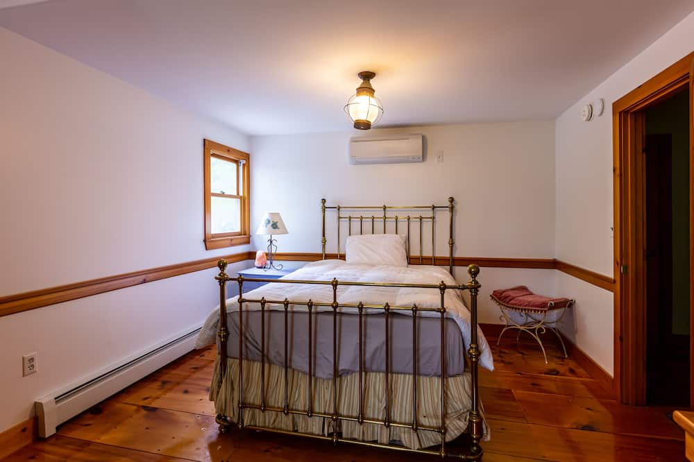 Photo of Bedroom in Rye Beach